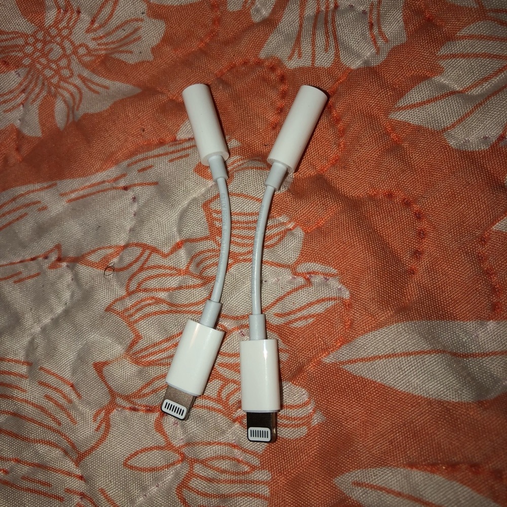 iPhone Aux Adapter for earphones